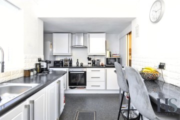 image of 8, Salcombe Avenue