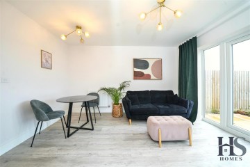 image of 37, Russell Street