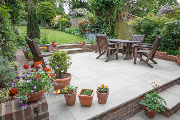 How to declutter your garden